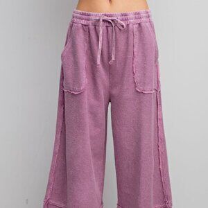EASEL MAUVE WASHED CROP PANTS M OR L